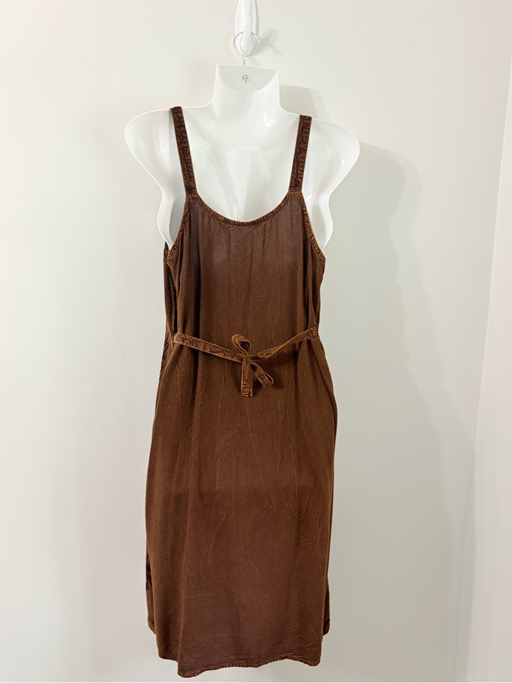 Vintage Brown Embroidered Rayon Shift Dress Boho Travel Festival Chic Artisan M - Picture 5 of 5